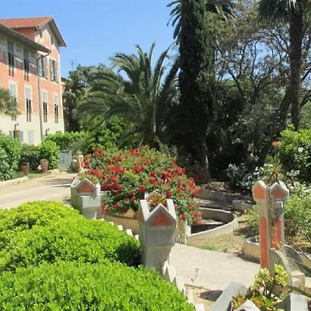 D'hotes Serenita Di Giacometti Frühstückspension Nizza