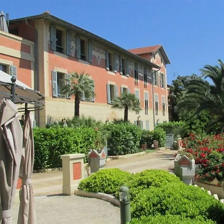 D'hotes Serenita Di Giacometti Bed and breakfast Niza